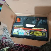 تعدادی وسایل ماشین درب پژو باتری نو و بلبرینگ