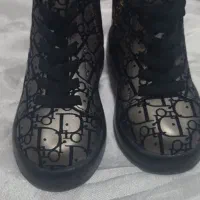 کفش بچه گانه|کفش و لباس بچه|ری, شهادت|دیوار