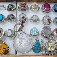 انگشتر نقره کلکسیونی و تعدادی زنجیرپلاک|جواهرات|تهران, نجات اللهی|دیوار