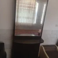 اینه وصندلی