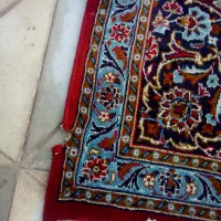 قالی زمینه لاکی|فرش|نیشابور, مدرس|دیوار