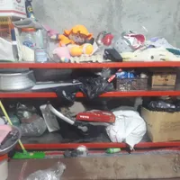 ویترین شیشه ای