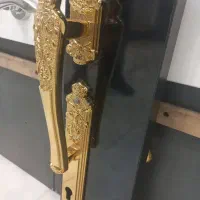 قفل و دستگیره