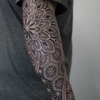 تتو بدن به صورت حرفه ای از ۲تومن