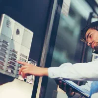 نصب و تعمیر آیفون تصویری