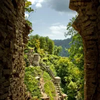 تور گیلان اقامتگاه و قلعه رودخان|تور و چارتر|فردوسیه, |دیوار