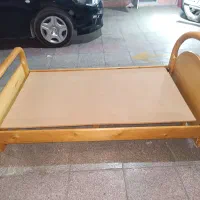 تخت چوبی نوجوان|تخت و سرویس خواب|قم, بنیاد|دیوار
