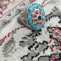 انگشتر فیروزه نیشابوری با نگین یاقوت سرخ