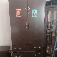 کمد وکمد شیشه یی