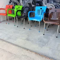 صندلی پلاستیکی پایه فلزی دسته دار طرح اپل