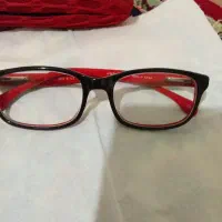 عینک بچگانه کاملا سالم