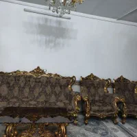 مبل هفت نفره سلطنتی در حد نو با عسلی