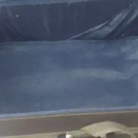 چمدان مسافرتی بزرگ.|کیف، کفش، کمربند|اندیشه, اندیشه فاز ۲|دیوار