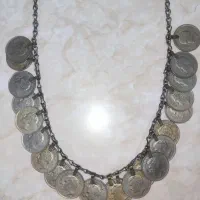 گردن بند و سکه های قدیمی شاهی ( کلکسیونی)
