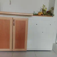 یکسری کابینت کارکرده