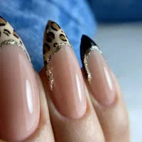 کاشت و ترمیم ناخن+تخفیف ویژه (خیابان ۲۲ بهمن)|خدمات آرایشگری و زیبایی|کاشان, ۲۲ بهمن|دیوار