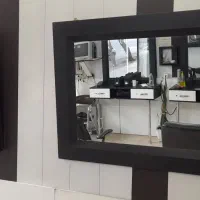 دکور ارایشگاه به همراه اینه