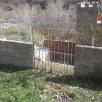زمین چهار دیواری