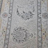 فرش ۶متری۱۲۰۰شانه یاقوت نقره ای۳۶۰۰تراکم گل برجسته|فرش|مشکیندشت, |دیوار