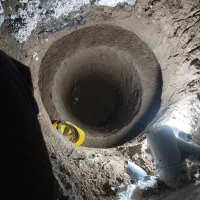 چاه کنی سیمانکاری دیوار چینی کف پوش