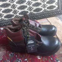 پوتین سایز۴۲