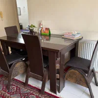 قالی و مبل ۷ نفره و میز ناهار خوری۴ نفره|مبلمان خانگی و میز عسلی|شیراز, ملاصدرا|دیوار
