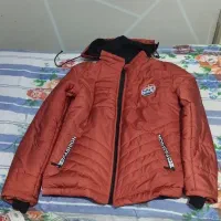 کاپشن کلاه دار