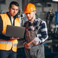 استخدام مهندس مکانیک جهت نظارت پروژه ها