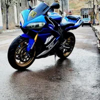 Yamaha R1 1000cc