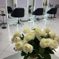 اجاره در سالنی فعال و آموزشگاه آرایشگری (لاین)|خدمات آرایشگری و زیبایی|اصفهان, جلفا|دیوار