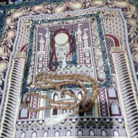 سجاده نو و تسبیح دانه زیتون قدیمی