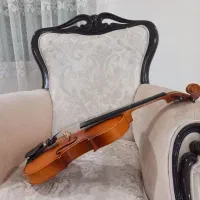 ویلن ۴/۴ در حد نو سالم سالم