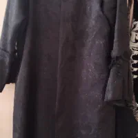 تعدادی لباس در حد نو