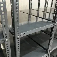 قفسه با پیچ و مهره