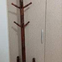 چوب لباسی ایستاده چوبی