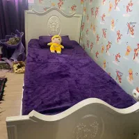 تخت وکمد همراه بامیزآرایش