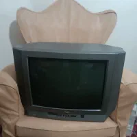 تلوزیون 21اینچ قدیمی کاملاسالم باکنترل وتصویرواضح