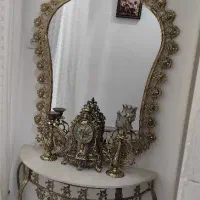میز و آینه