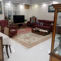 آپارتمان ۹۰ متر/مجتمع پگاه/ طبقه دوم/فول امکانات