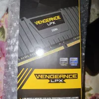 رم دسکتاپ DDR4 تک کاناله 32gig کورسیر VENGEANCE