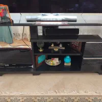 میز تلویزیون شیشه ایی