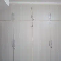 نصب درب چوبی کمد تعمیر ریگلاژ|خدمات پیشه و مهارت|قم, بنیاد|دیوار