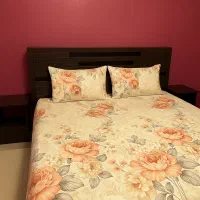 تخت و میزآرایش|تخت و سرویس خواب|اصفهان, پارک ایثارگران|دیوار