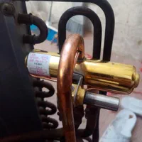 نصاب و تعمیر اسپیلت برقکار ساختمان تضمینی|خدمات پیشه و مهارت|زاهدان, |دیوار