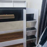 تخت دو طبقه به همراه تشک