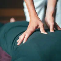 ماساژ و حجامت وبادکش