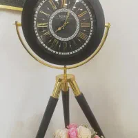 ساعت پایه دار