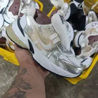 کفش وارداتی . قیمت عمده