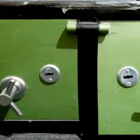 گاو صندوق دو‌طبقه