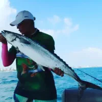 مدرس ماهیگیری بانوان  تور لیدر ماهیگیری جزیره کیش|ماهیگیری|کیش, |دیوار